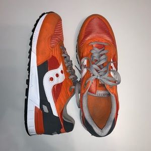Men’s Saucony Shadow 5000 shoes.